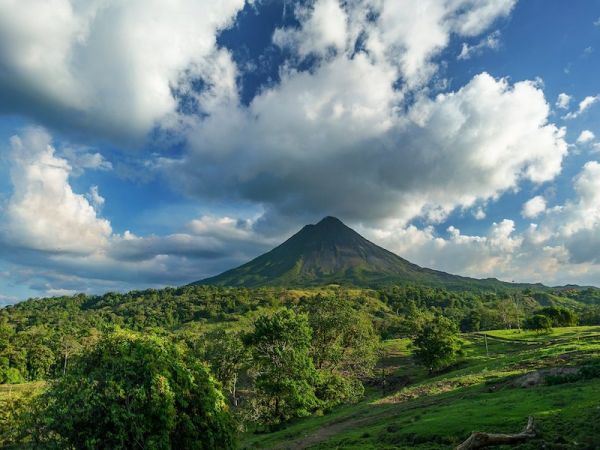 VOLCÁN ARENAL – MONTEVERDE