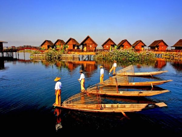 SALIDA DE YANGON