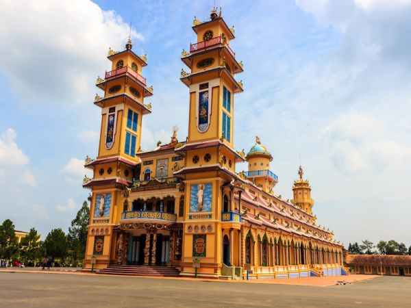 LOS TÚNELES DE CU CHI - VISITA A LA CIUDAD