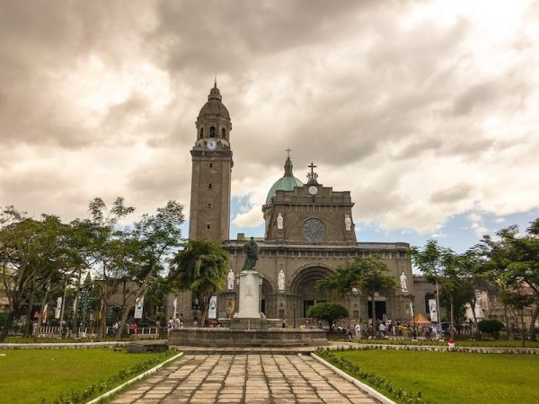 MEDIO DIA DE VISITAS A PIE EN ITRAMUROS (MANILA)