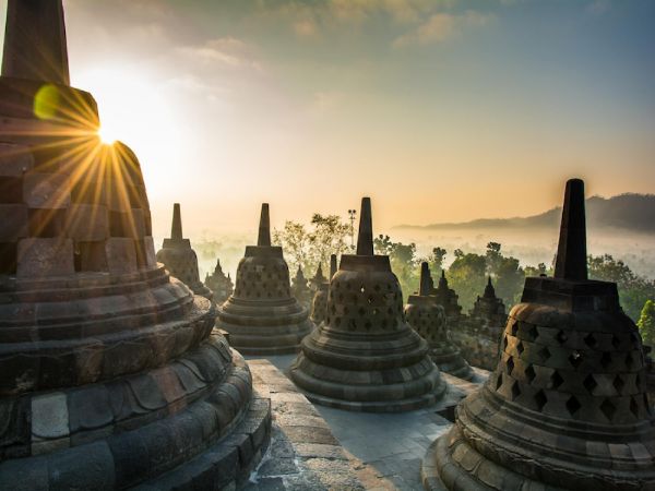 BOROBUDUR - YOGYAKARTA