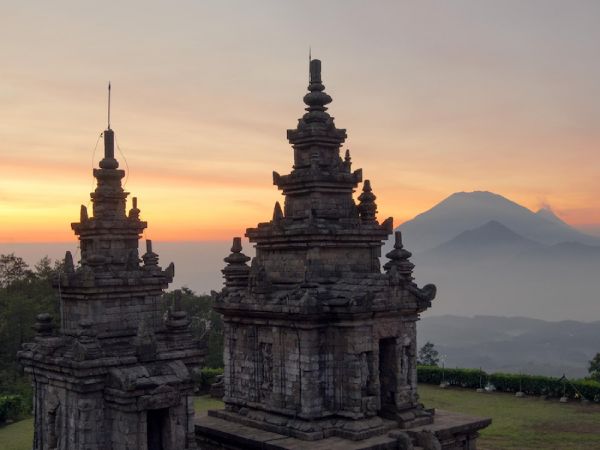 YOGYAKARTA - NUSA PENIDA