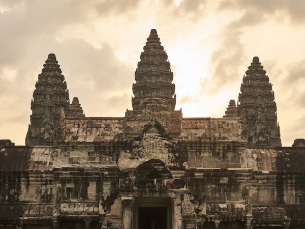 BANTEAY SREI - PHNOM KULEN - BENG MEALEA