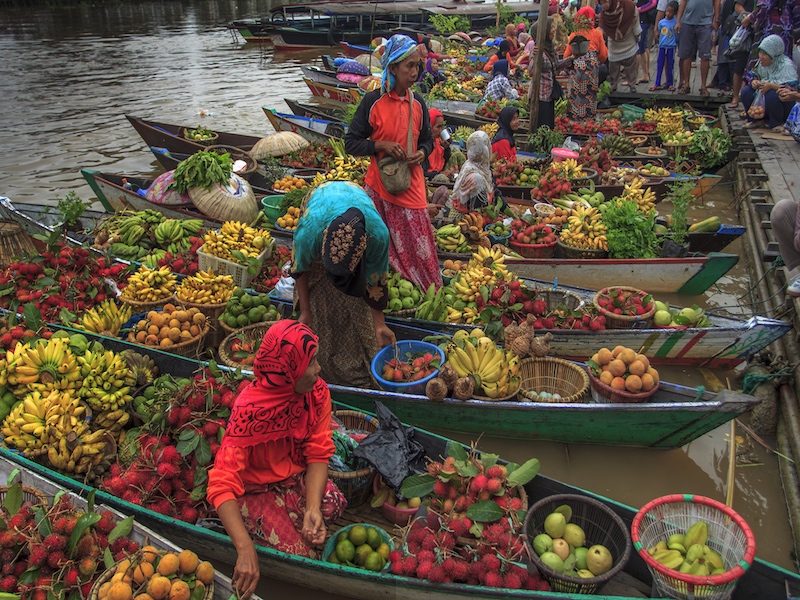Mercado flotante Banjarmasin