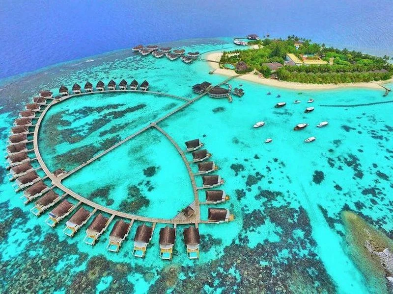 Centara Ras Fushi Resort & Spa Maldives