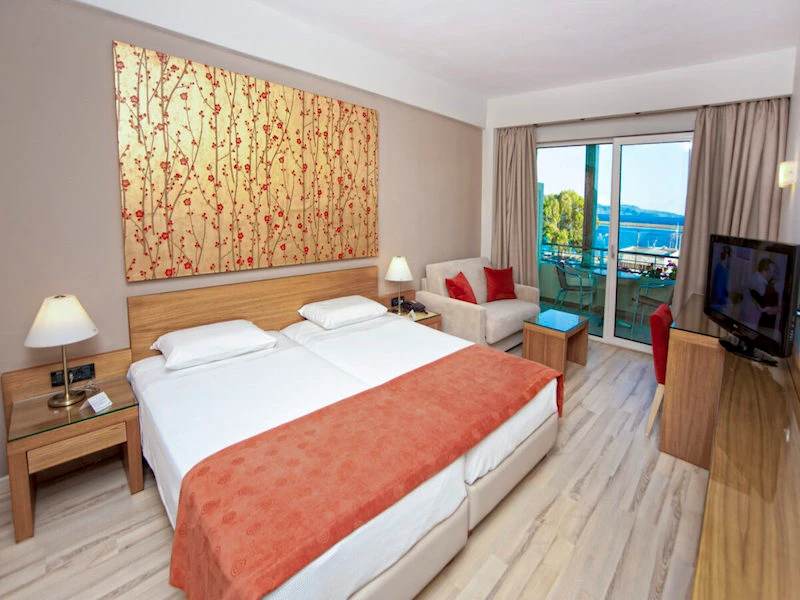 Pharae Palace Hotel - imagen 2