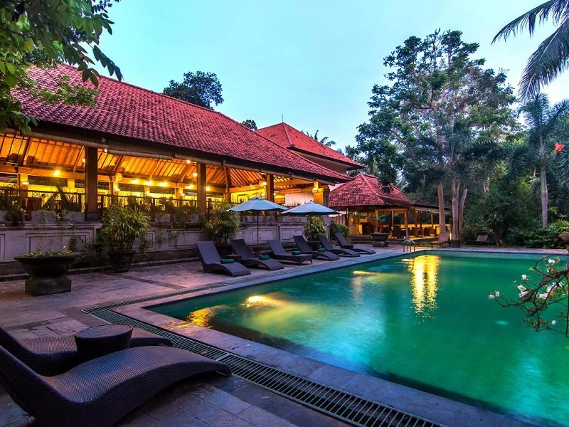 Champlung Sari Hotel