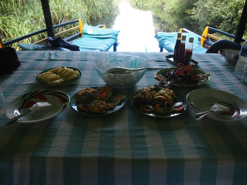 Klotok privado Borneo