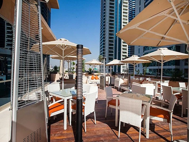 Pullman JLT - imagen 4