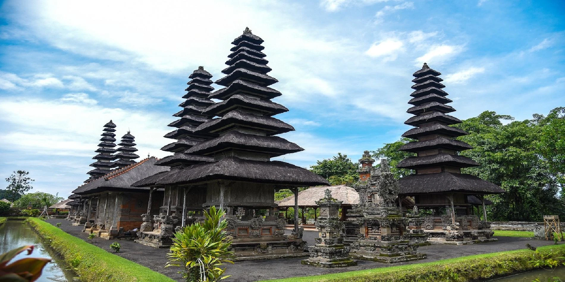 Templos Bali y antigüedades