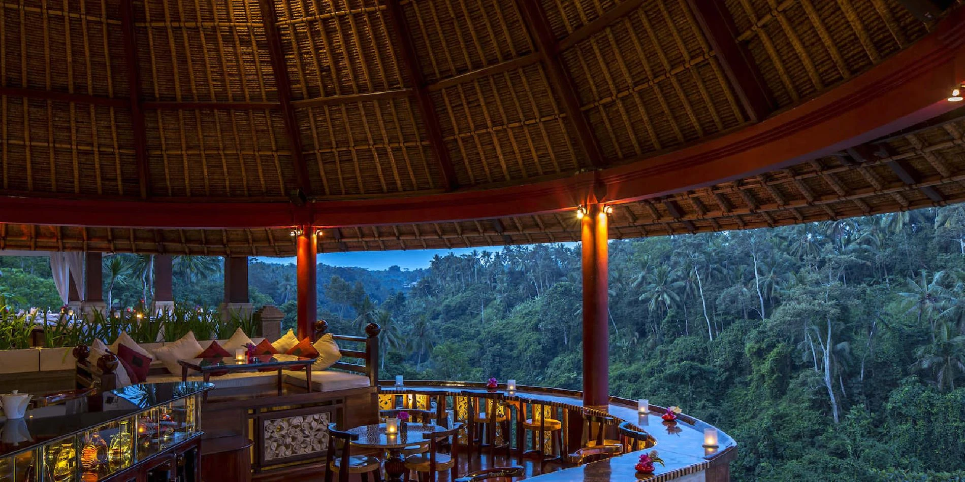 Cena romántica en Bali